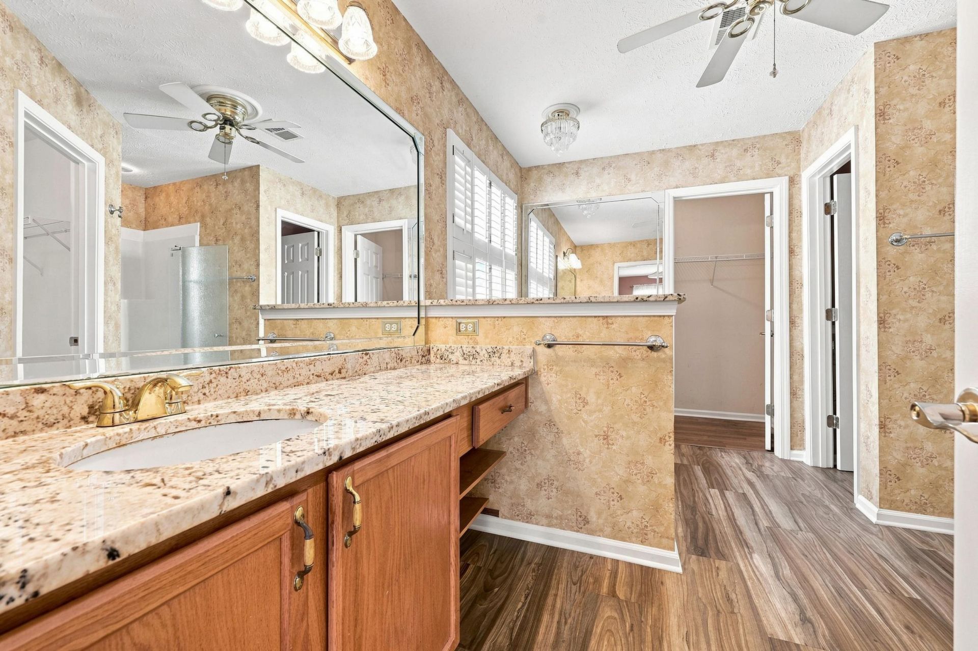 303 Vermillion Dr. Photo 26