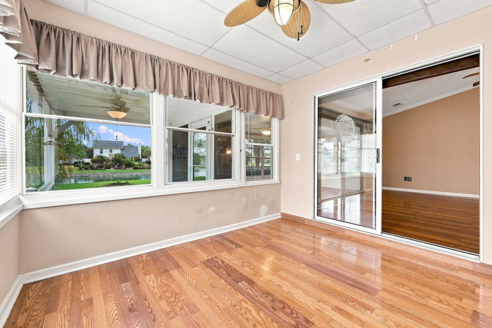 303 Vermillion Dr. Photo 31