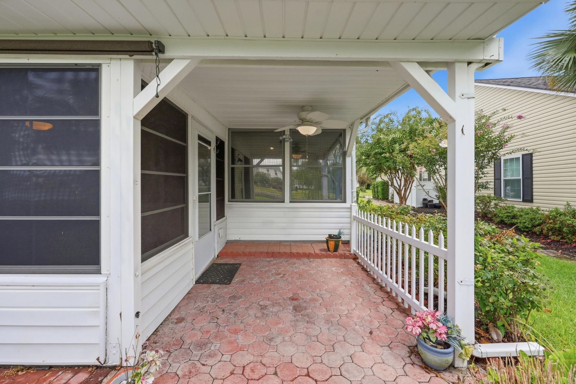 303 Vermillion Dr. Photo 35