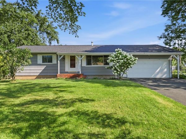 4 Bambi Lane , Rochester, NY 14624
