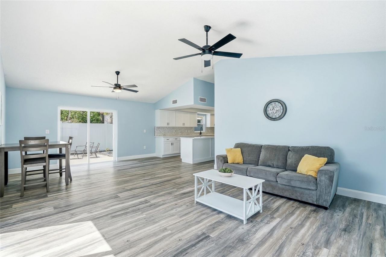 1811 49th Street N, Saint Petersburg, FL 33710 Photo