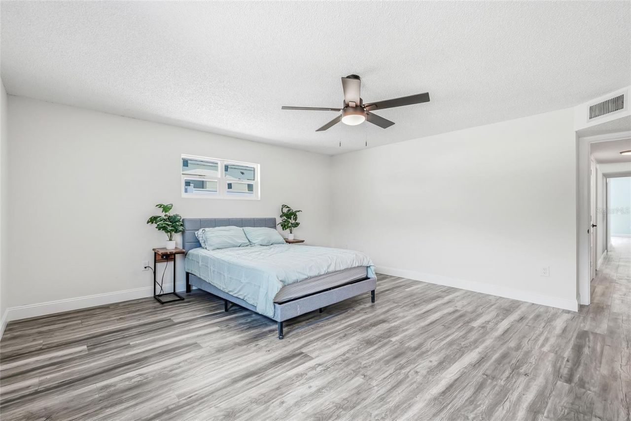 1811 49th Street N, Saint Petersburg, FL 33710 Photo