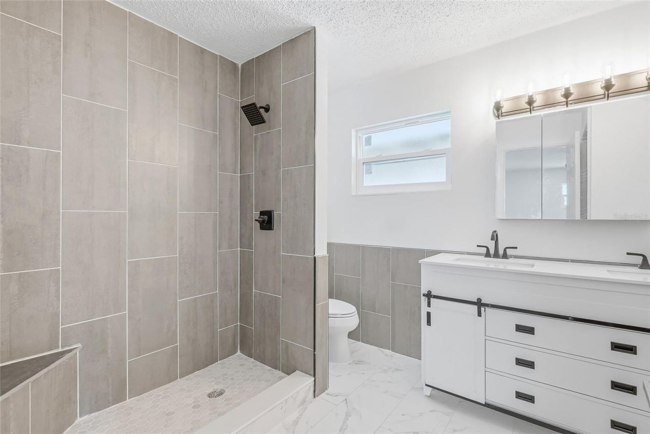 1811 49th Street N, Saint Petersburg, FL 33710 Photo