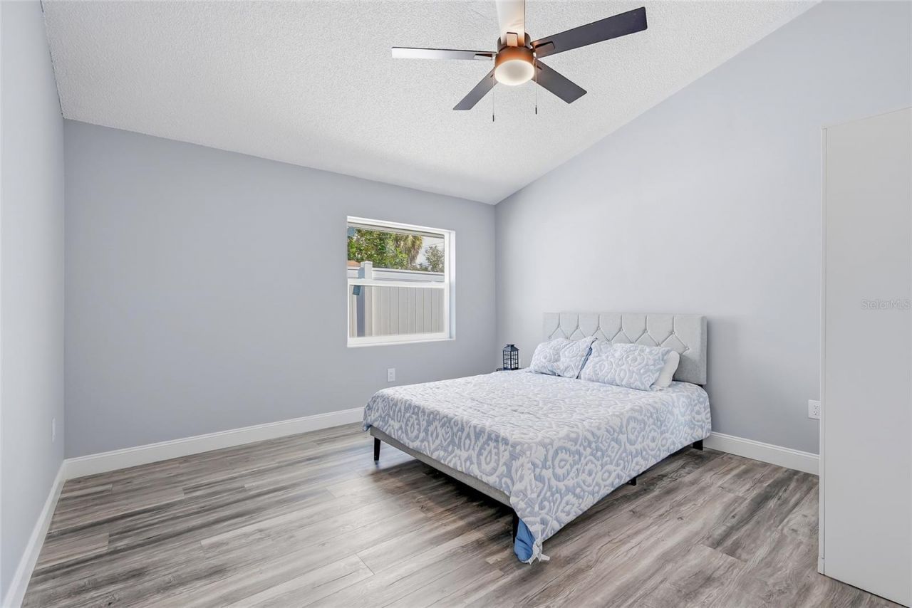 1811 49th Street N, Saint Petersburg, FL 33710 Photo