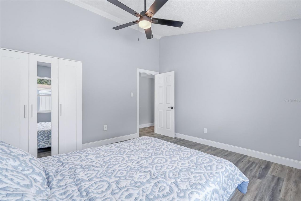 1811 49th Street N, Saint Petersburg, FL 33710 Photo