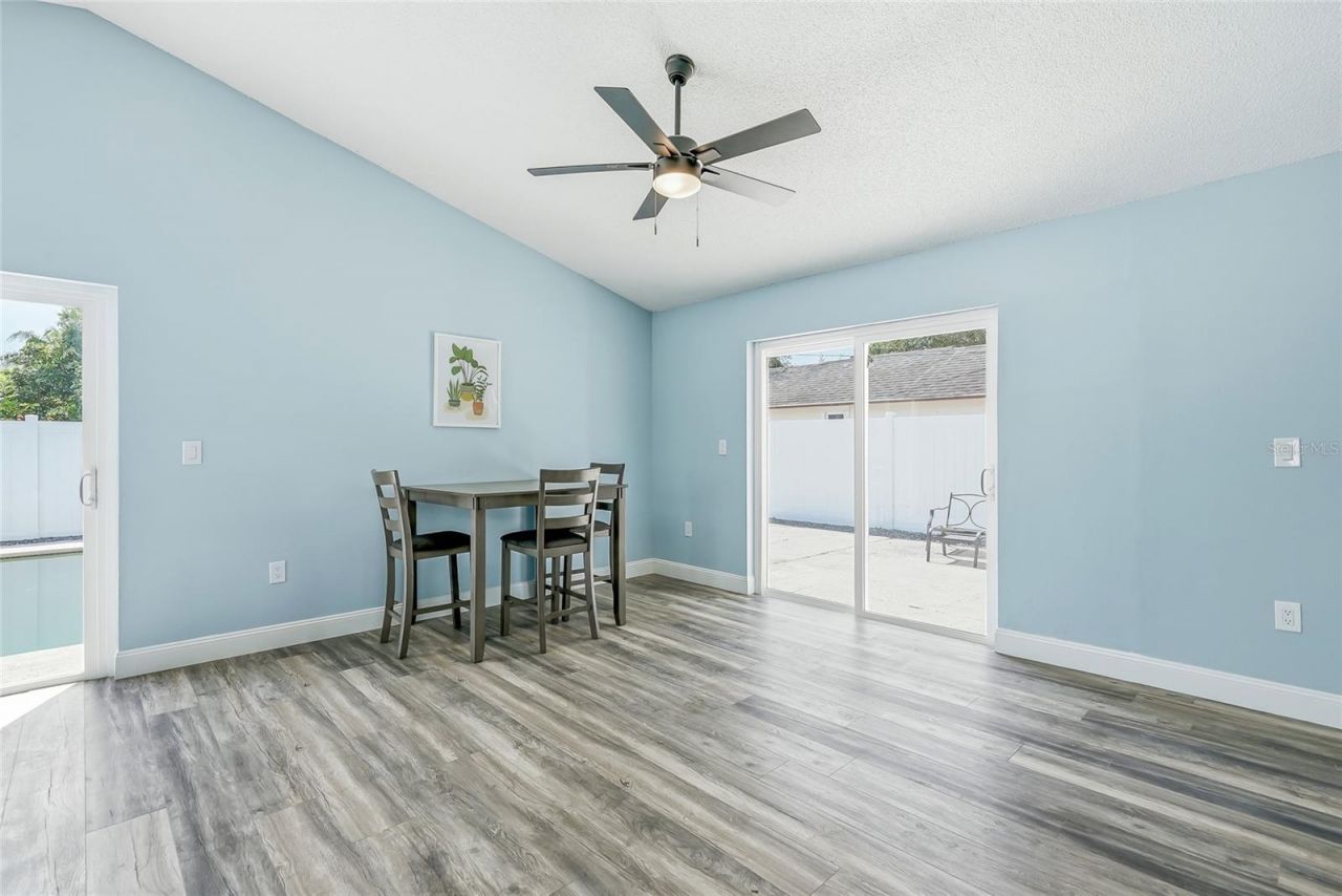 1811 49th Street N, Saint Petersburg, FL 33710 Photo