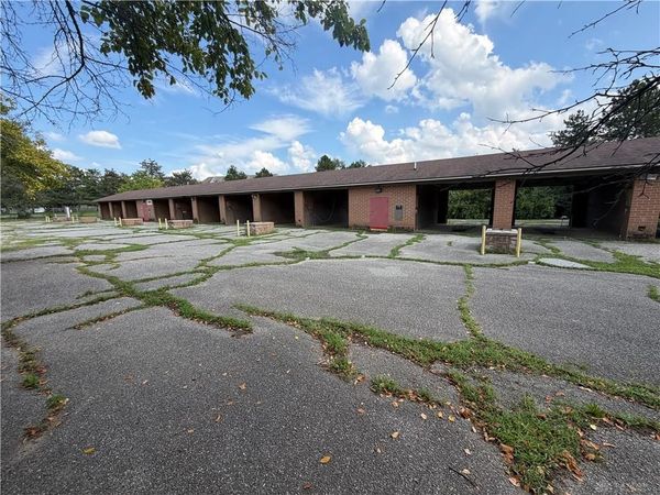 133 W Hebble Avenue, Fairborn, OH 45324