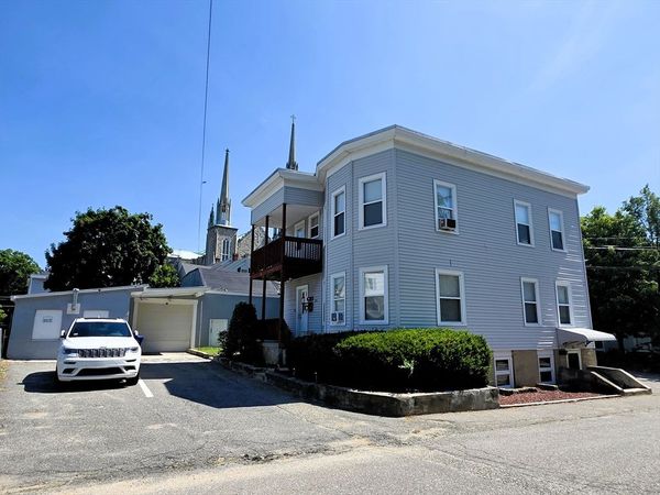 26 Jerome Pl, Leominster, MA 01453