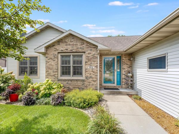 913 Oak AVENUE N, Onalaska, WI 54650