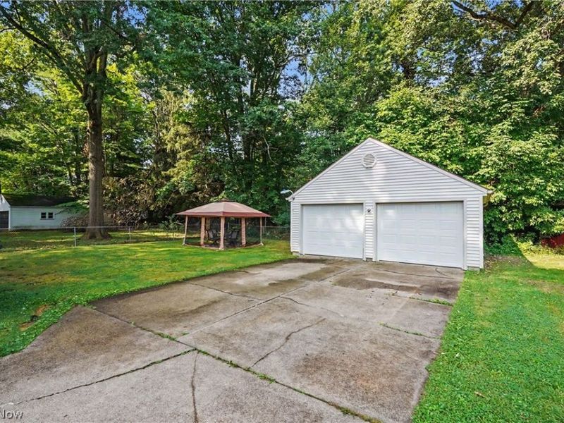 4710 Grover Drive, Youngstown, OH 44512 Photo 21