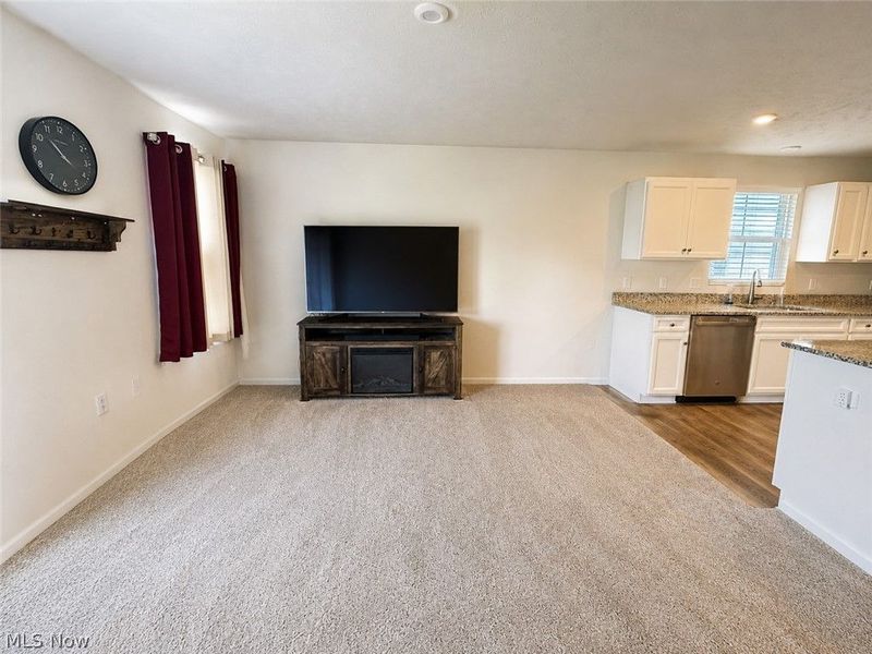 168 Eagle Circle, Amherst, OH 44001 Photo 4