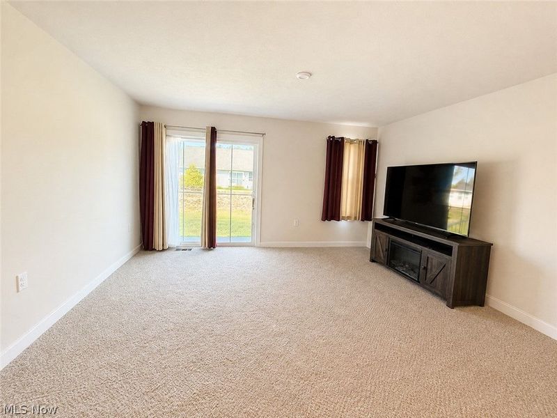 168 Eagle Circle, Amherst, OH 44001 Photo 5