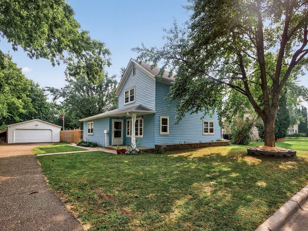 517 8th Street W, Hastings, MN 55033