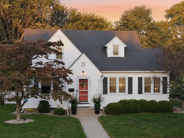 669 Columbia Avenue, Holland, MI 49423