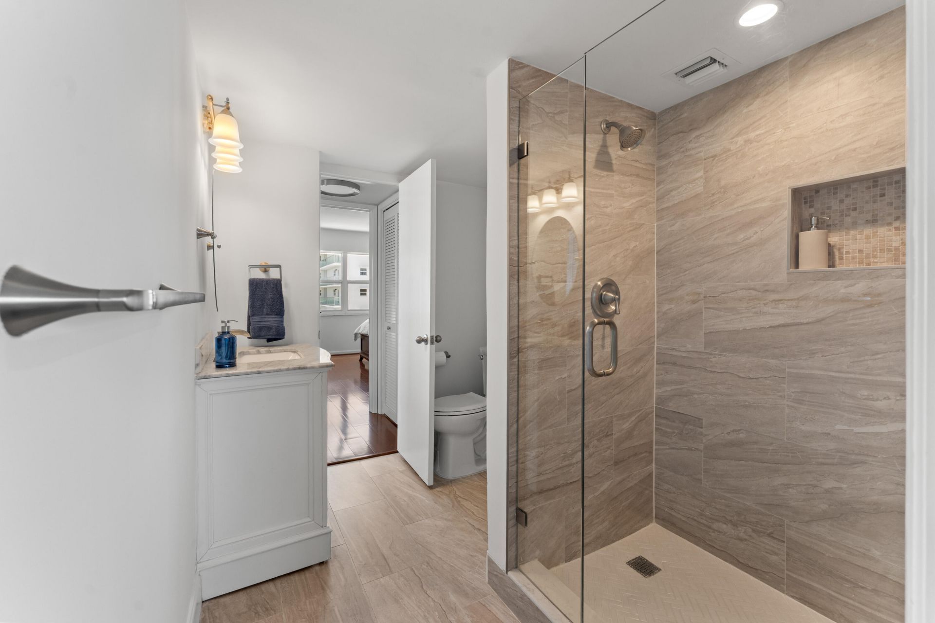 1630 N Ocean Boulevard, Unit 1011, Pompano Beach, FL 33062 Photo