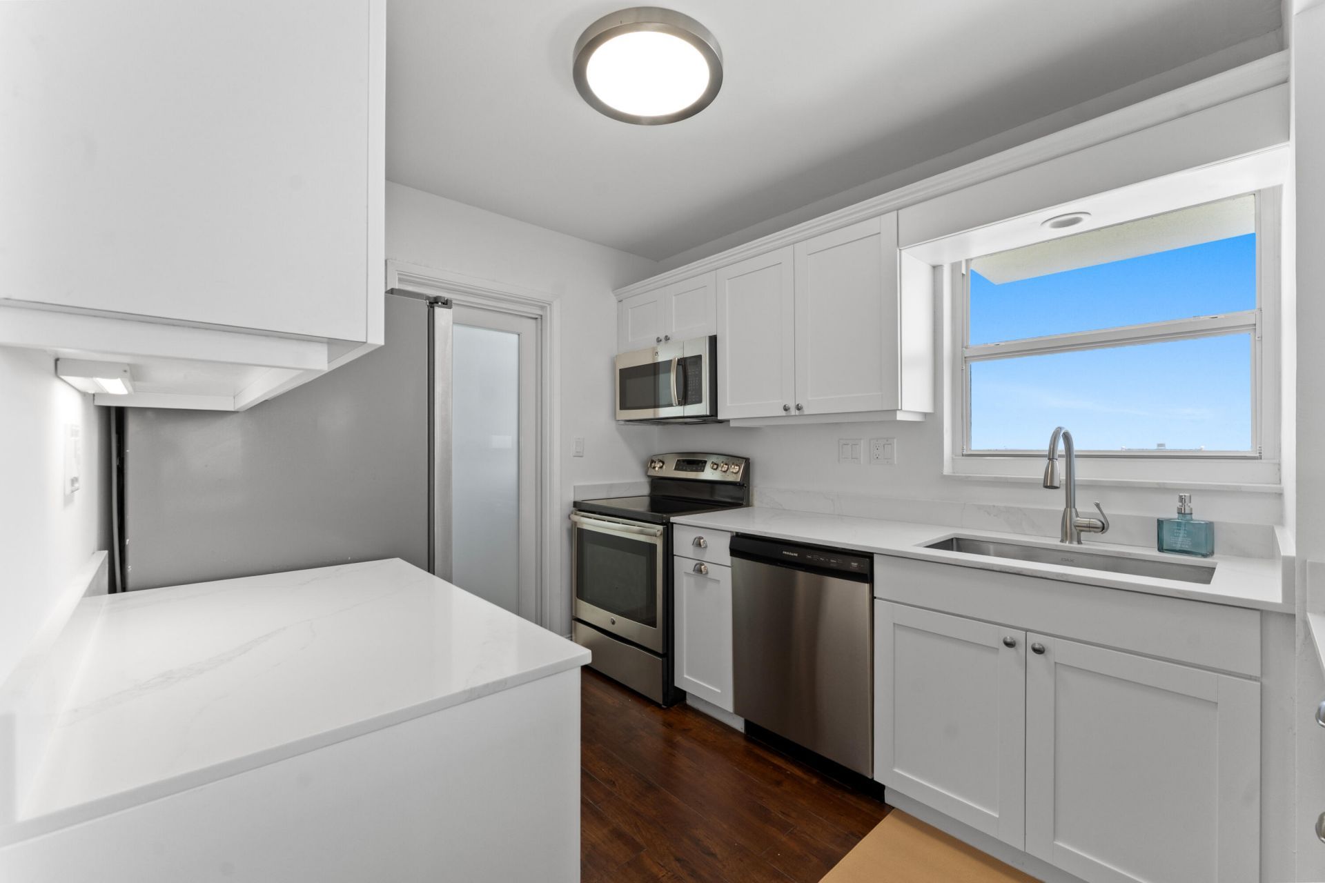 1630 N Ocean Boulevard, Unit 1011, Pompano Beach, FL 33062 Photo