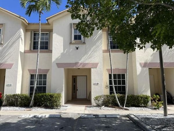 651 S SWINTON Avenue, Unit D, Delray Beach, FL 33444