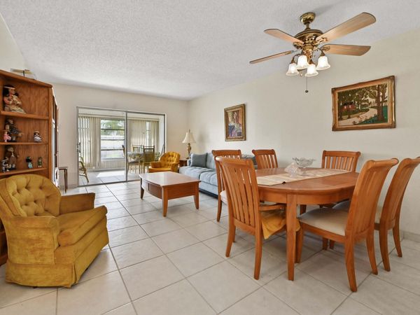 3506 NW 49th Avenue, Unit 603, Lauderdale Lakes, FL 33319
