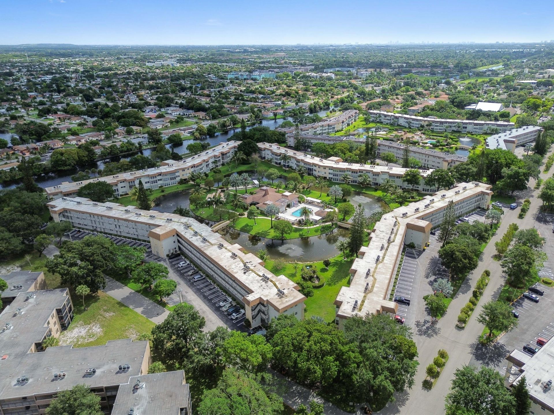 3506 NW 49th Avenue, Unit 603, Lauderdale Lakes, FL 33319 Photo