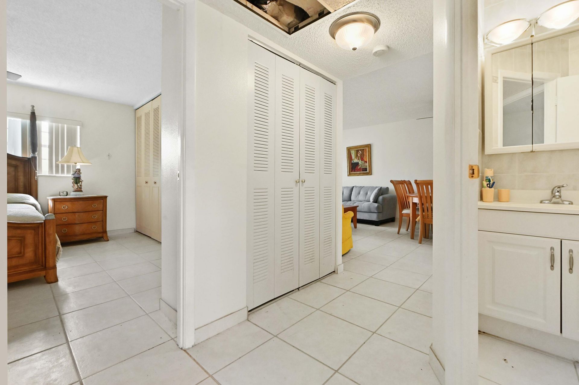 3506 NW 49th Avenue, Unit 603, Lauderdale Lakes, FL 33319 Photo