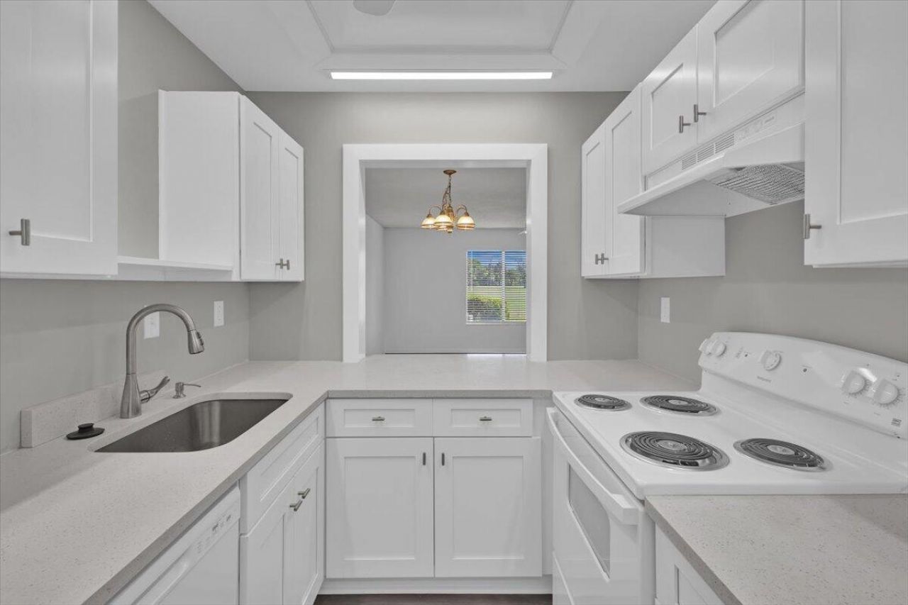 5373 SE Miles Grant Road, Unit 102, Stuart, FL 34997 Photo