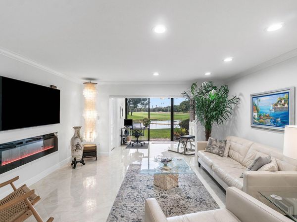 34 STRATFORD Lane W, Unit C, Boynton Beach, FL 33436