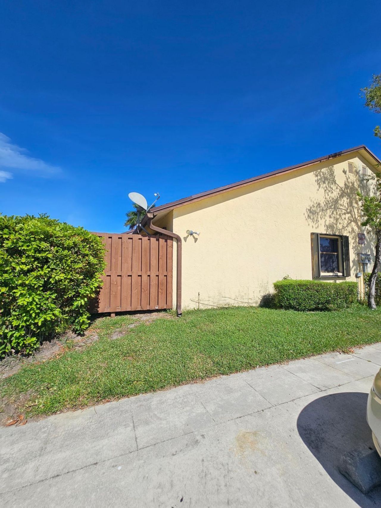491 Springdale Circle, Palm Springs, FL 33461 Photo