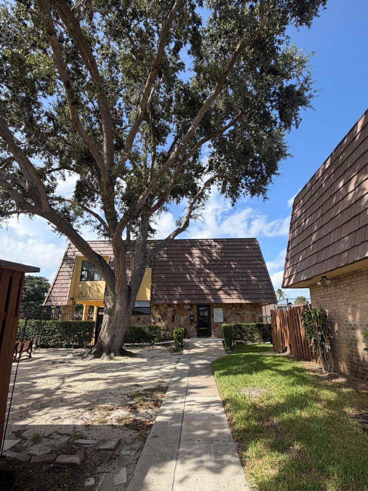 491 Springdale Circle, Palm Springs, FL 33461 Photo