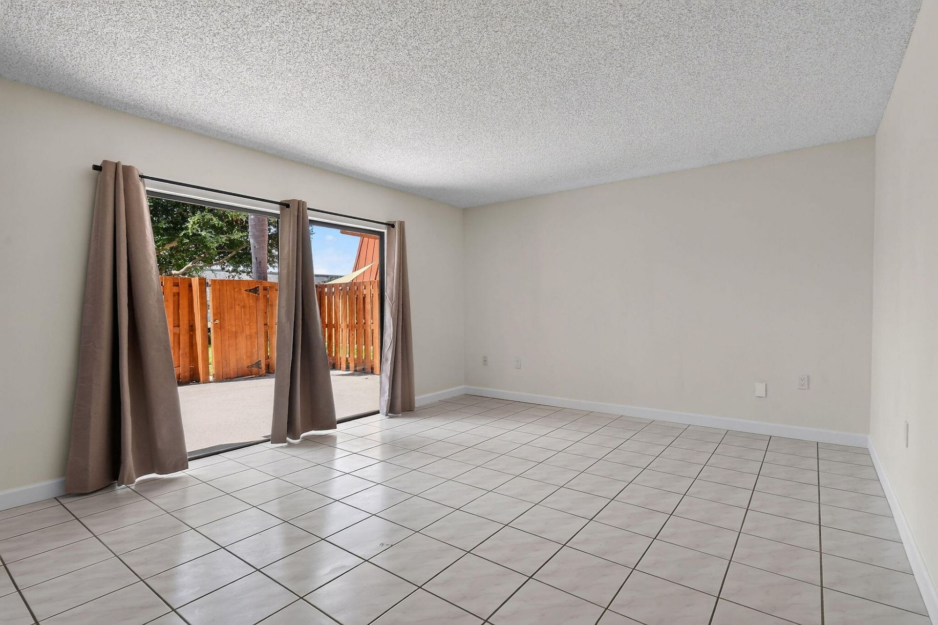 3157 Meridian Way S, Unit A, Palm Beach Gardens, FL 33410 Photo