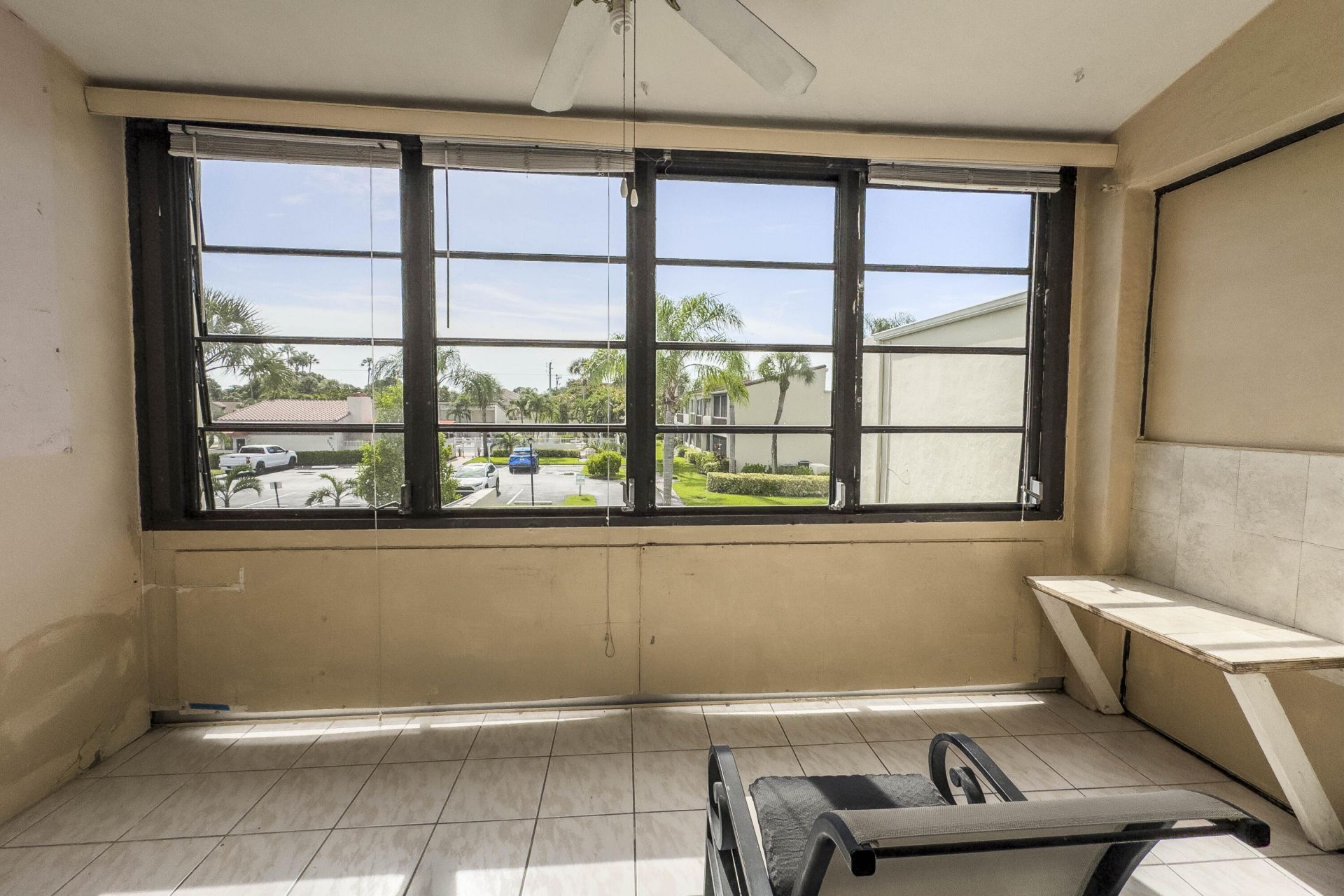 2540 Boundbrook Boulevard, Unit 204, Palm Springs, FL 33406 Photo
