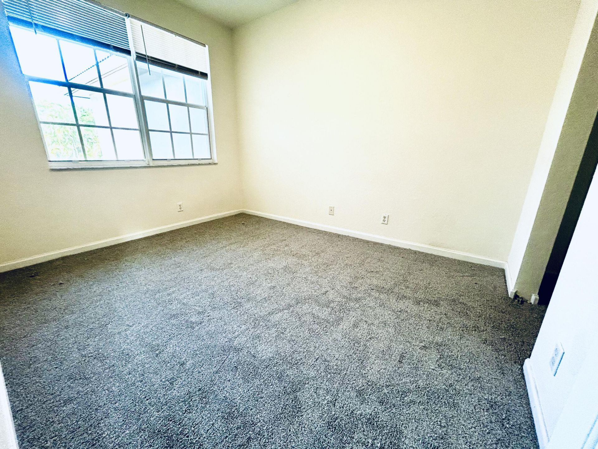 2401 NW 7th Street, Boynton Beach, FL 33426 Photo