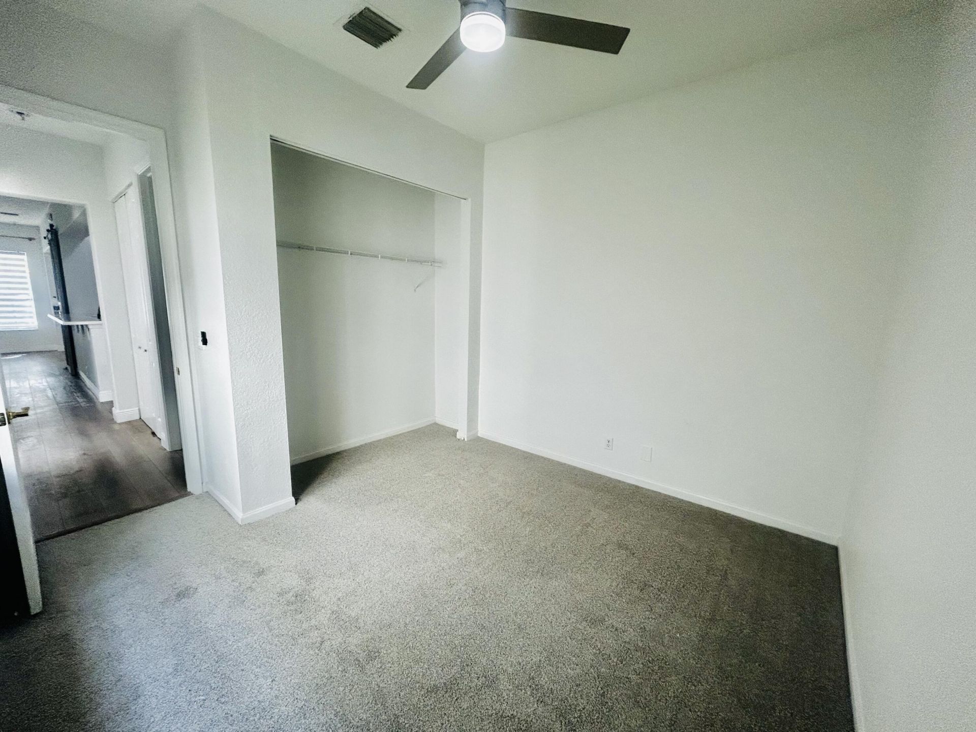 2401 NW 7th Street, Boynton Beach, FL 33426 Photo