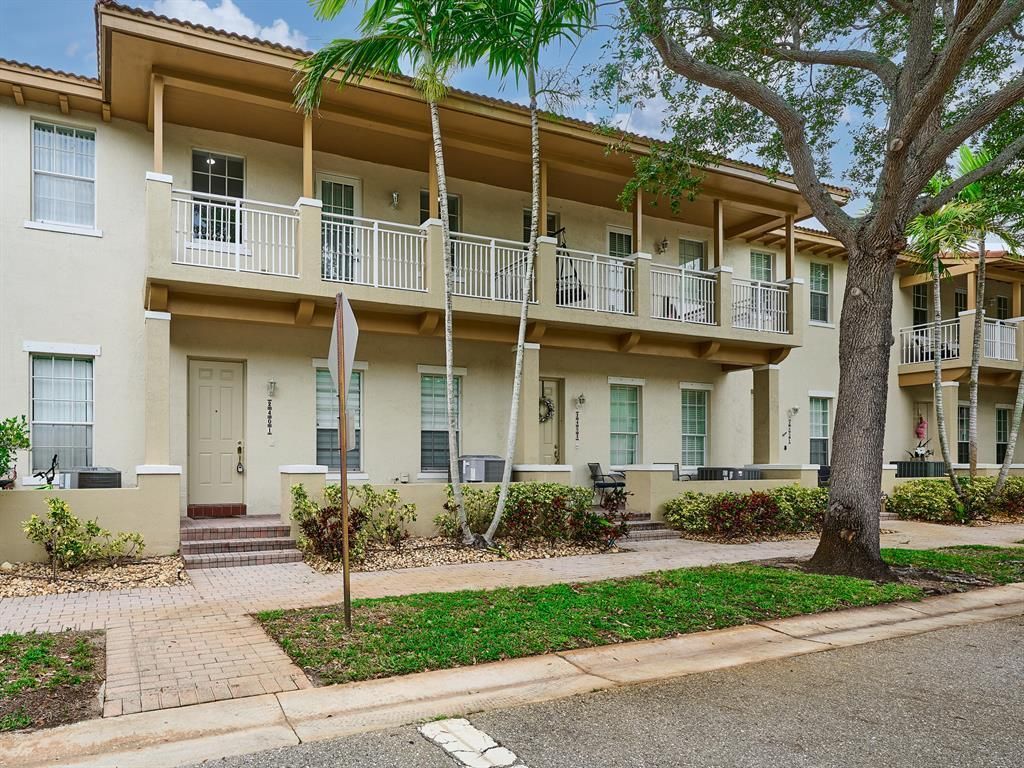 2401 NW 7th Street, Boynton Beach, FL 33426 Photo