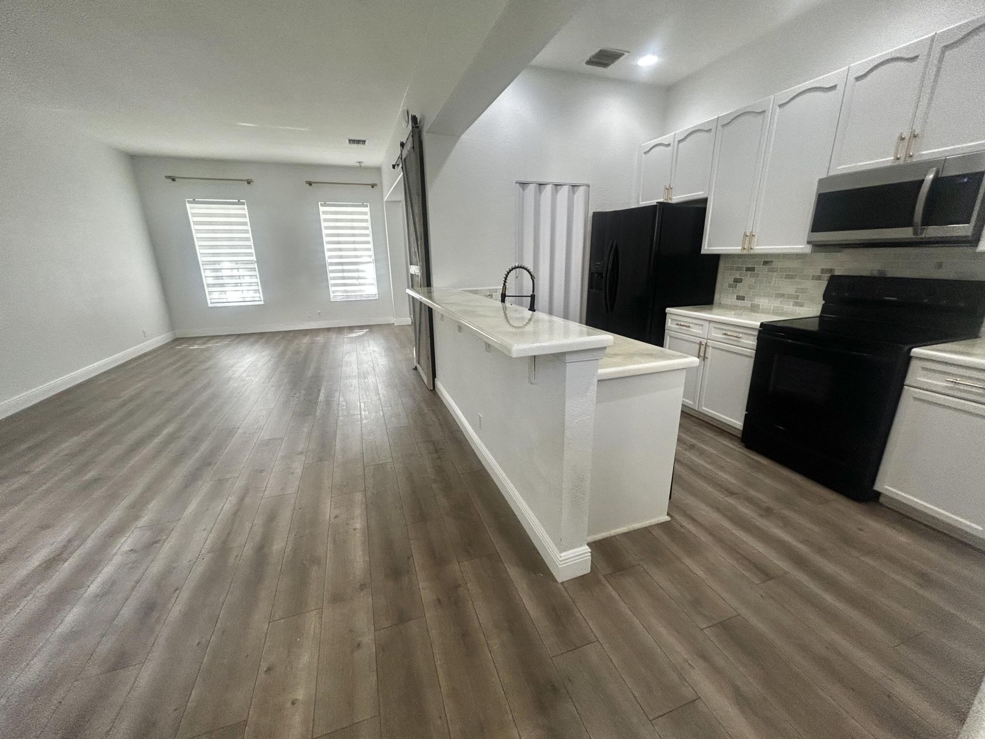 2401 NW 7th Street, Boynton Beach, FL 33426 Photo