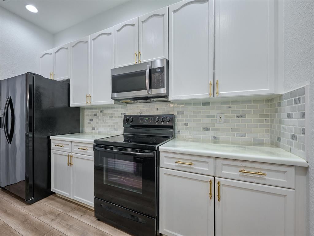 2401 NW 7th Street, Boynton Beach, FL 33426 Photo