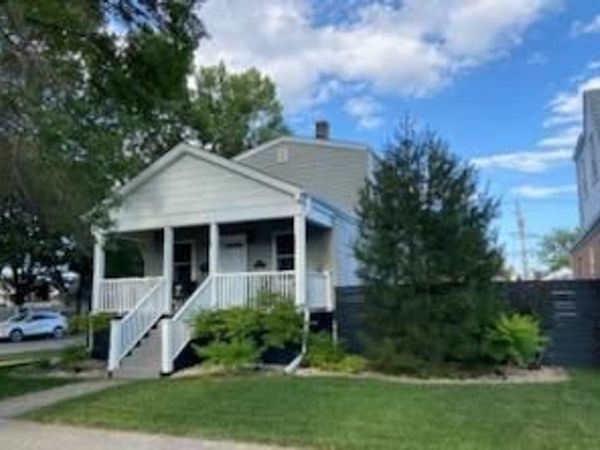 3655 N Page Avenue , Chicago, IL 60634