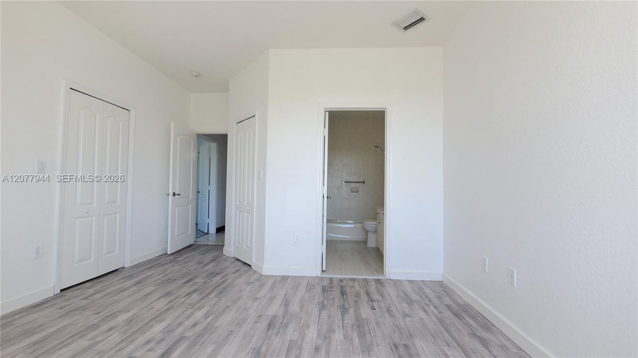 7070 NW 177th St , Unit 205-10, Hialeah, FL 33015 Photo