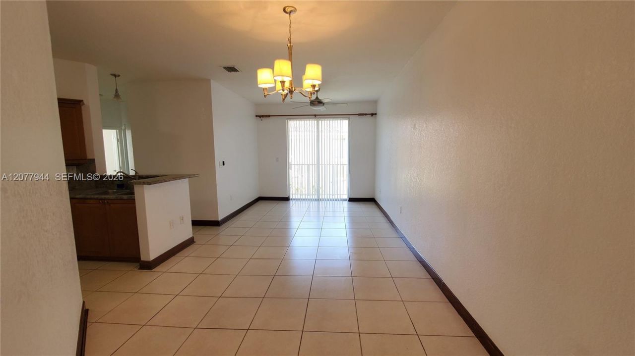 7070 NW 177th St , Unit 205-10, Hialeah, FL 33015 Photo