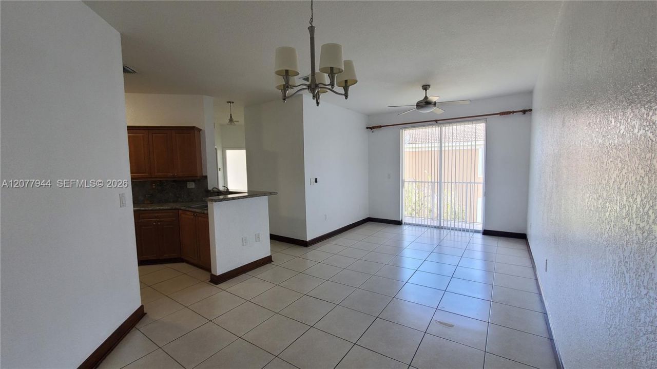 7070 NW 177th St , Unit 205-10, Hialeah, FL 33015 Photo