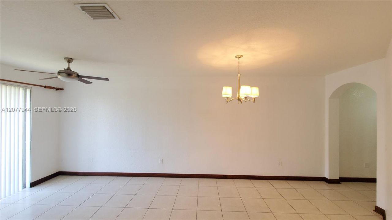 7070 NW 177th St , Unit 205-10, Hialeah, FL 33015 Photo
