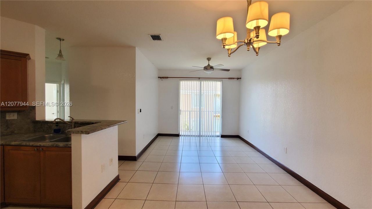 7070 NW 177th St , Unit 205-10, Hialeah, FL 33015 Photo