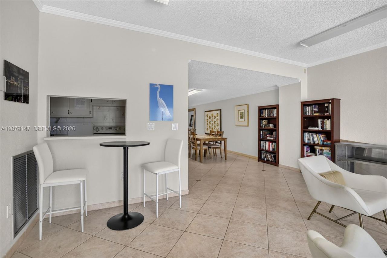 200 Golden Isles Dr , Unit 306, Hallandale Beach, FL 33009 Photo