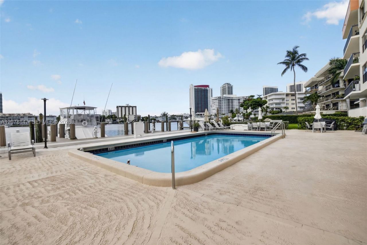 200 Golden Isles Dr , Unit 306, Hallandale Beach, FL 33009 Photo