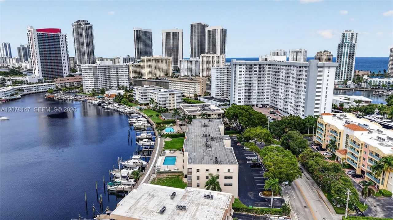 200 Golden Isles Dr , Unit 306, Hallandale Beach, FL 33009 Photo