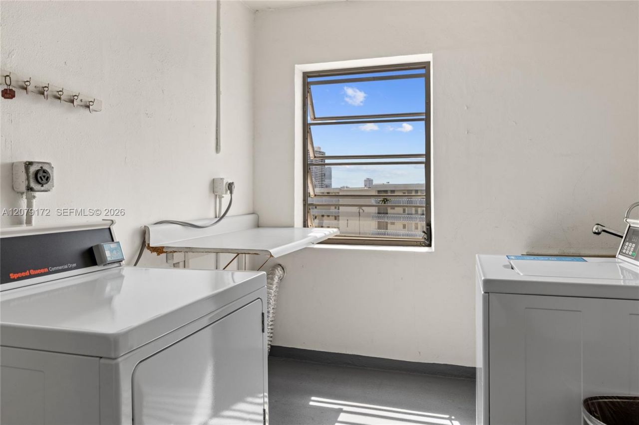 2855 Leonard Dr, Unit H605, Aventura, FL 33160 Photo