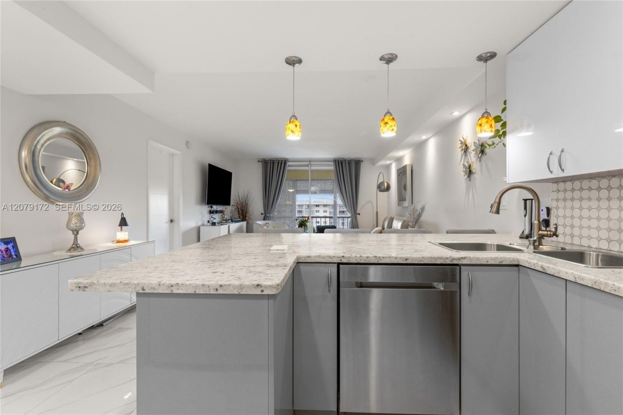 2855 Leonard Dr, Unit H605, Aventura, FL 33160 Photo