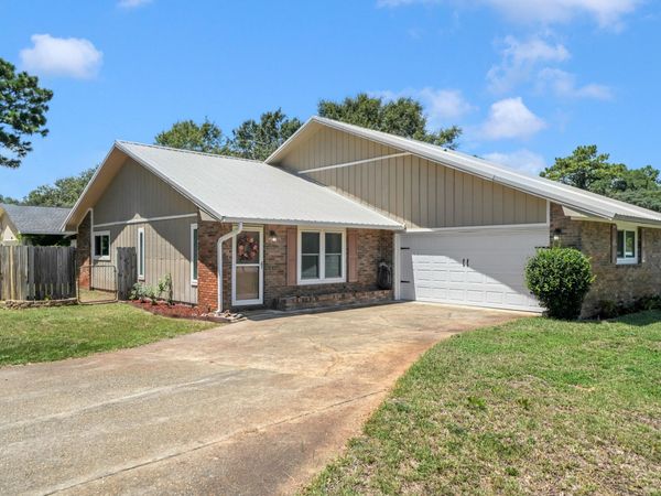 103 Post Oak Place, Shalimar, FL 32579