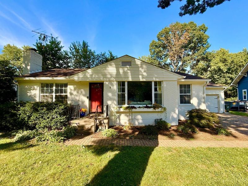 1530 Maple Avenue, Wyoming, OH 45215 Photo 2