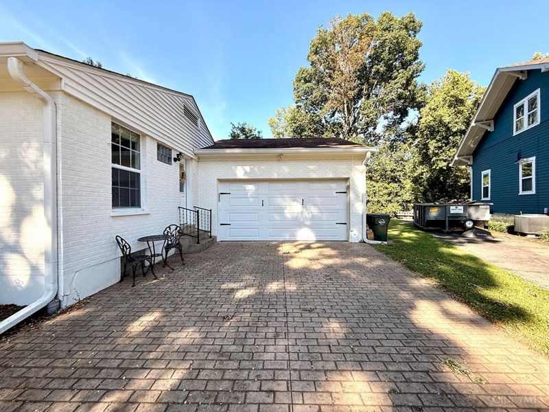 1530 Maple Avenue, Wyoming, OH 45215 Photo 4