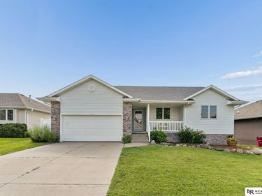 12314 S 218th Avenue, Gretna, NE 68028